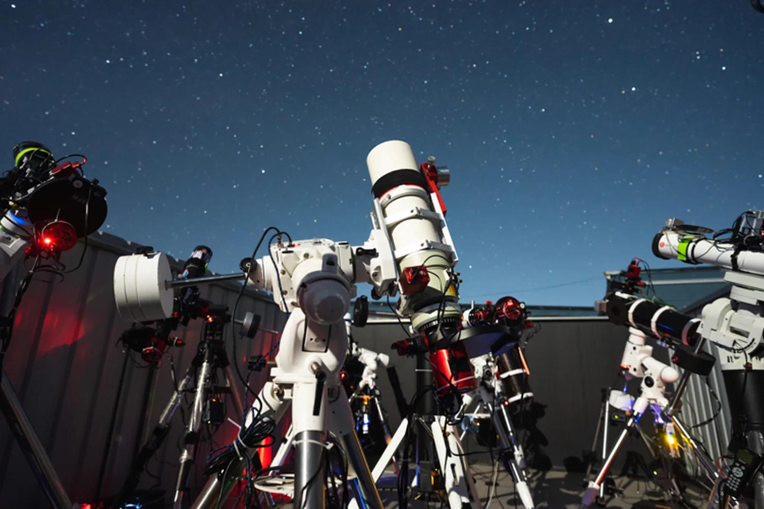 Telescope equipment and observation scenes